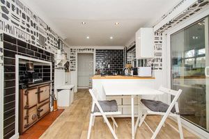 Photo 15- click for photo gallery